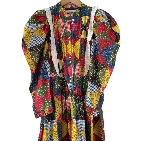 Doen Nicolette Dress in Countryside Patchwork Print - Picture 7 of 12